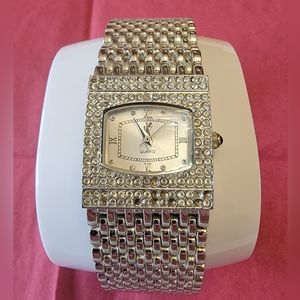 Vintage Stunning Victoria Wieck Beverly Hills Crystal Watch